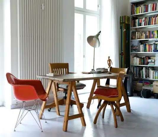 Radiateur à double cœur de chauffe dans un salon