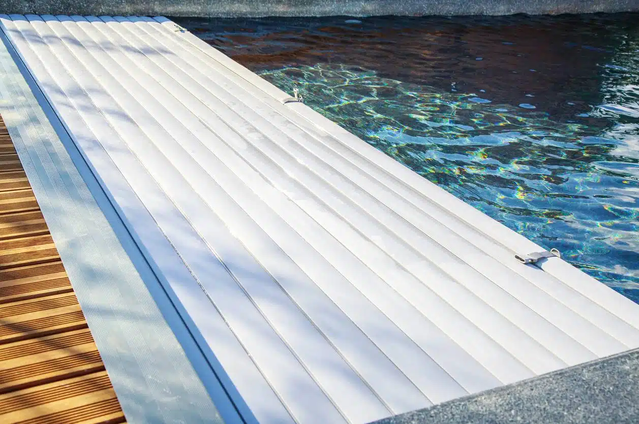 volets automatiques immergés pour piscine