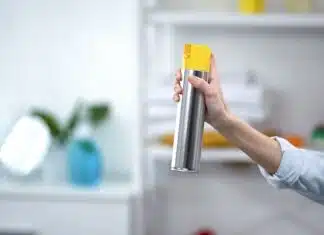 Comprendre les causes des mauvaises odeurs d'égout dans votre salle de bain