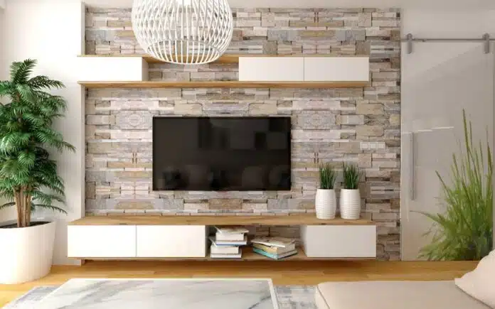 Conseils pour installer sa TV au mur la hauteur idéale