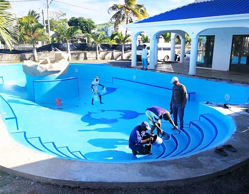 Les différentes options de revêtement pour votre piscine