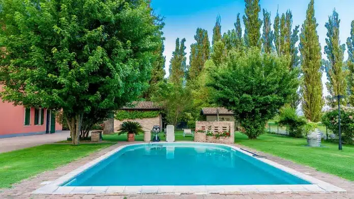 Une pompe à chaleur pour la piscine, c'est pertinent ?